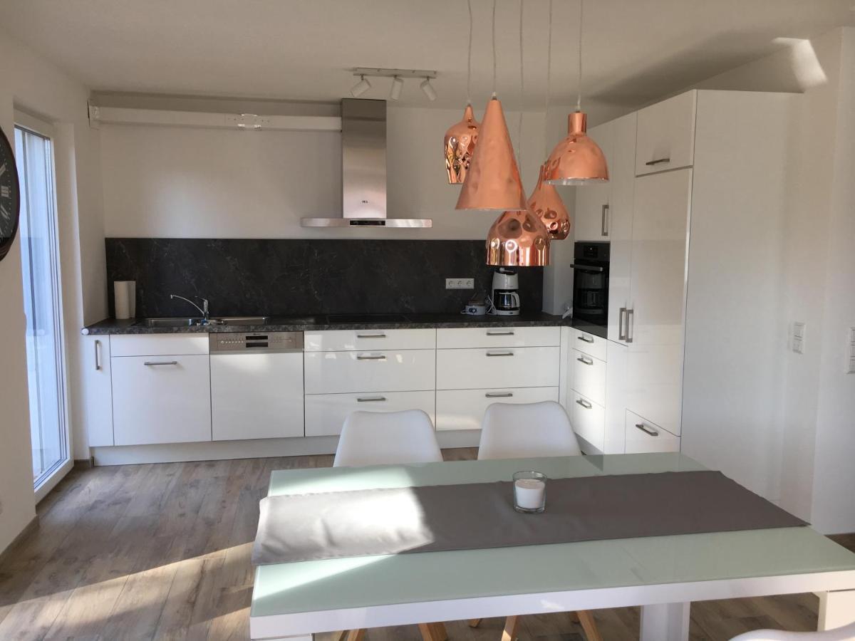 Ferienwohnungen Lamisto Am Waldesrand Neckartenzlingen المظهر الخارجي الصورة